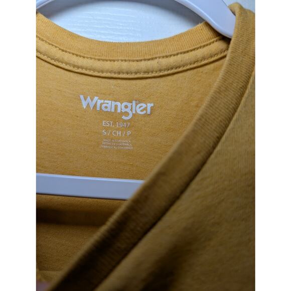Womens Wrangler Graphic Tee Shirt Size Small Mustard Yellow Can't Be Tamed - Picture 3 of 6